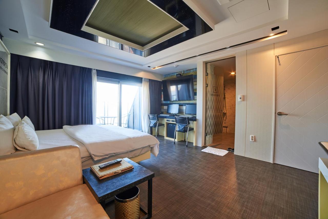 Busan Premium V Hotel Buitenkant foto