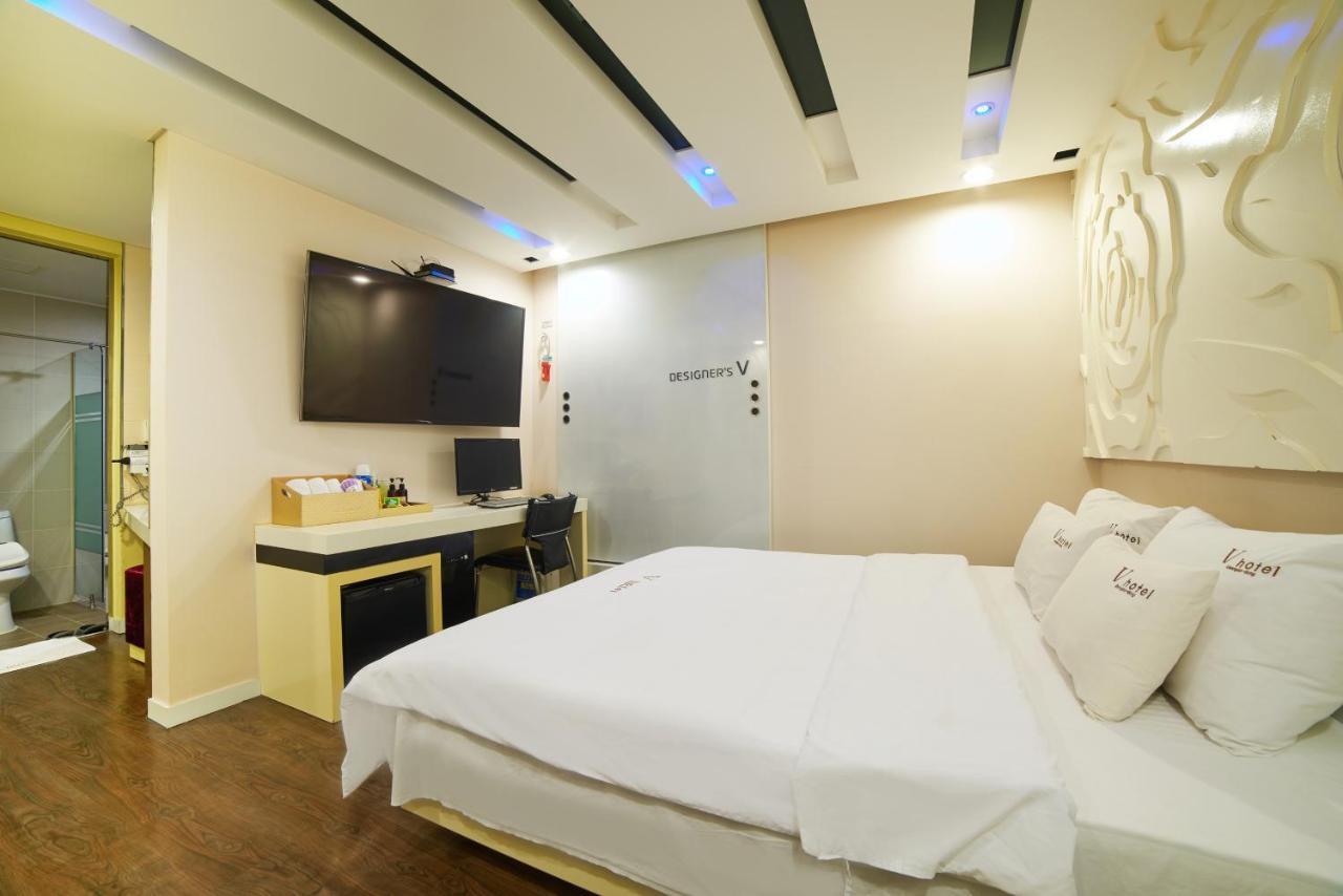 Busan Premium V Hotel Buitenkant foto
