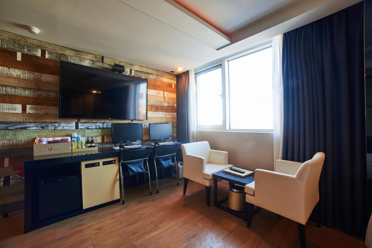 Busan Premium V Hotel Buitenkant foto