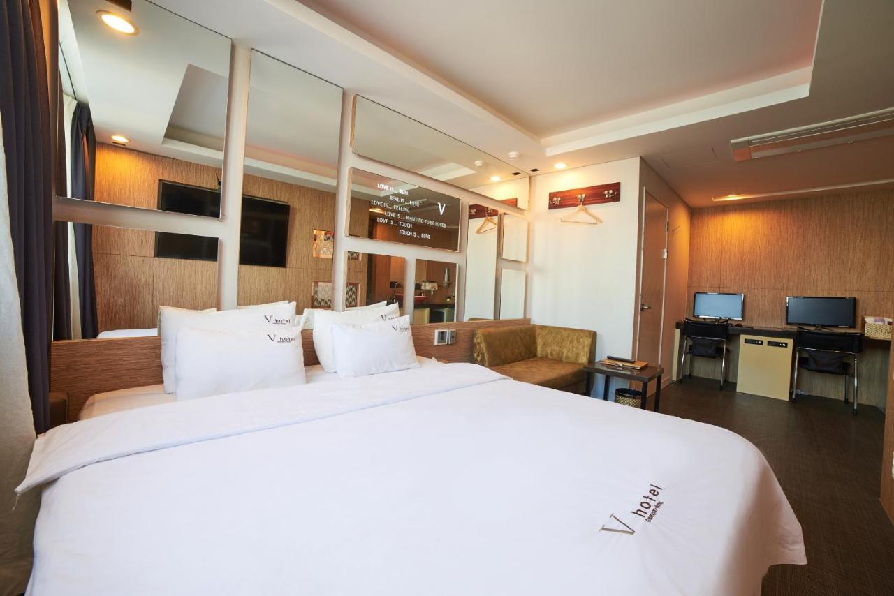 Busan Premium V Hotel Buitenkant foto