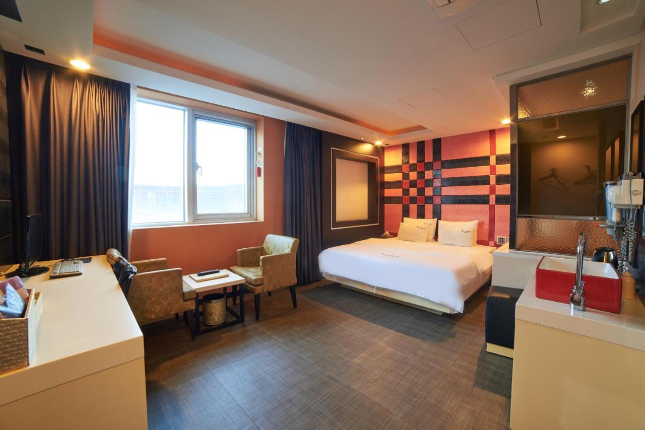 Busan Premium V Hotel Buitenkant foto