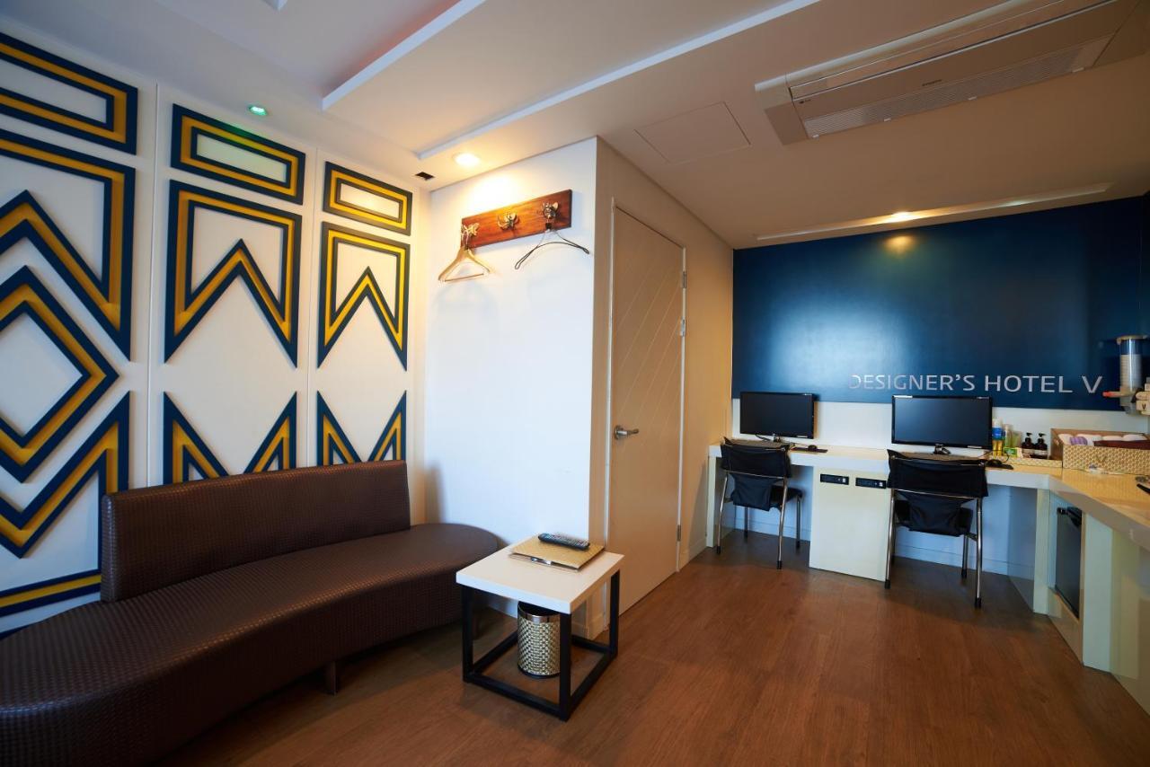 Busan Premium V Hotel Buitenkant foto