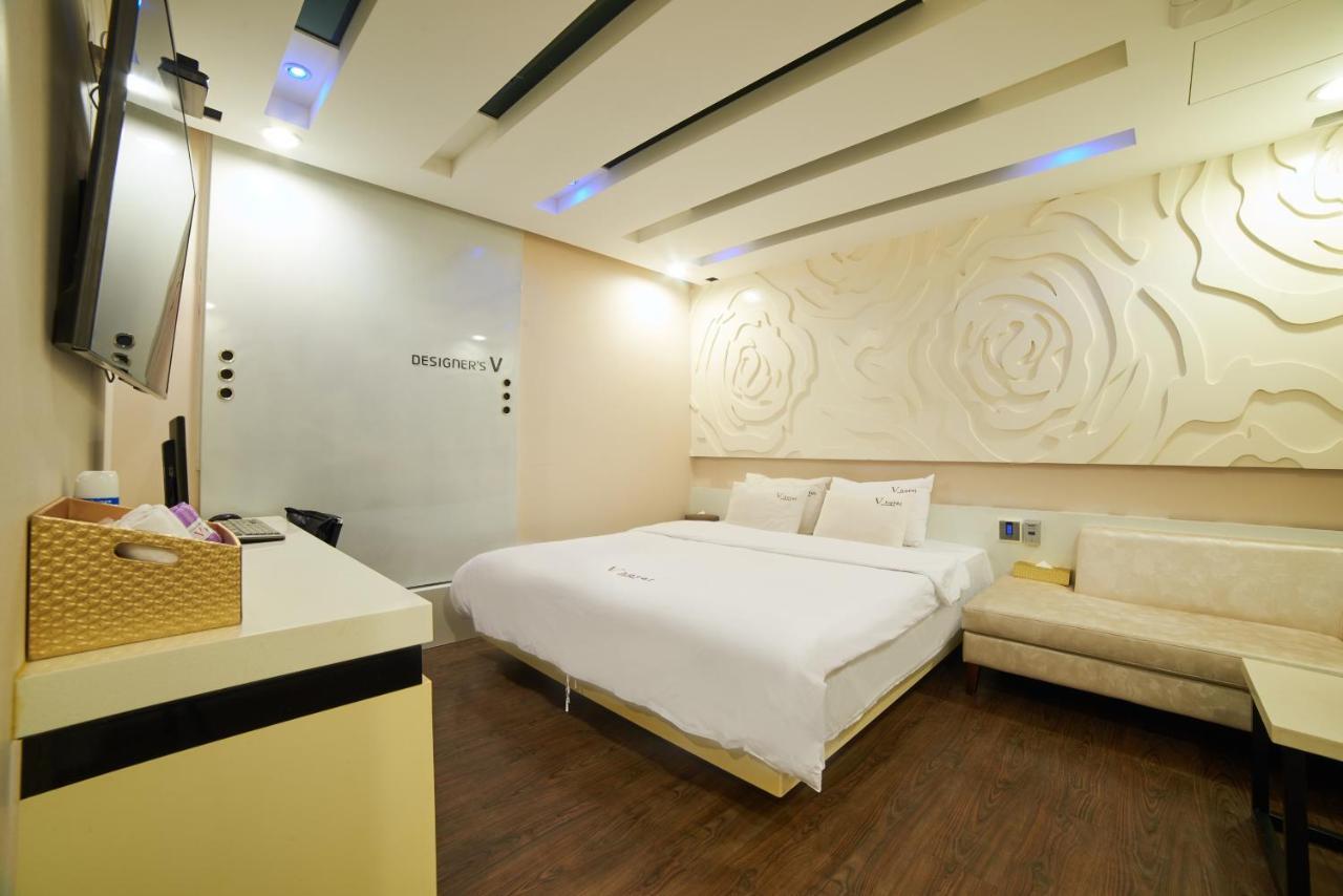 Busan Premium V Hotel Buitenkant foto