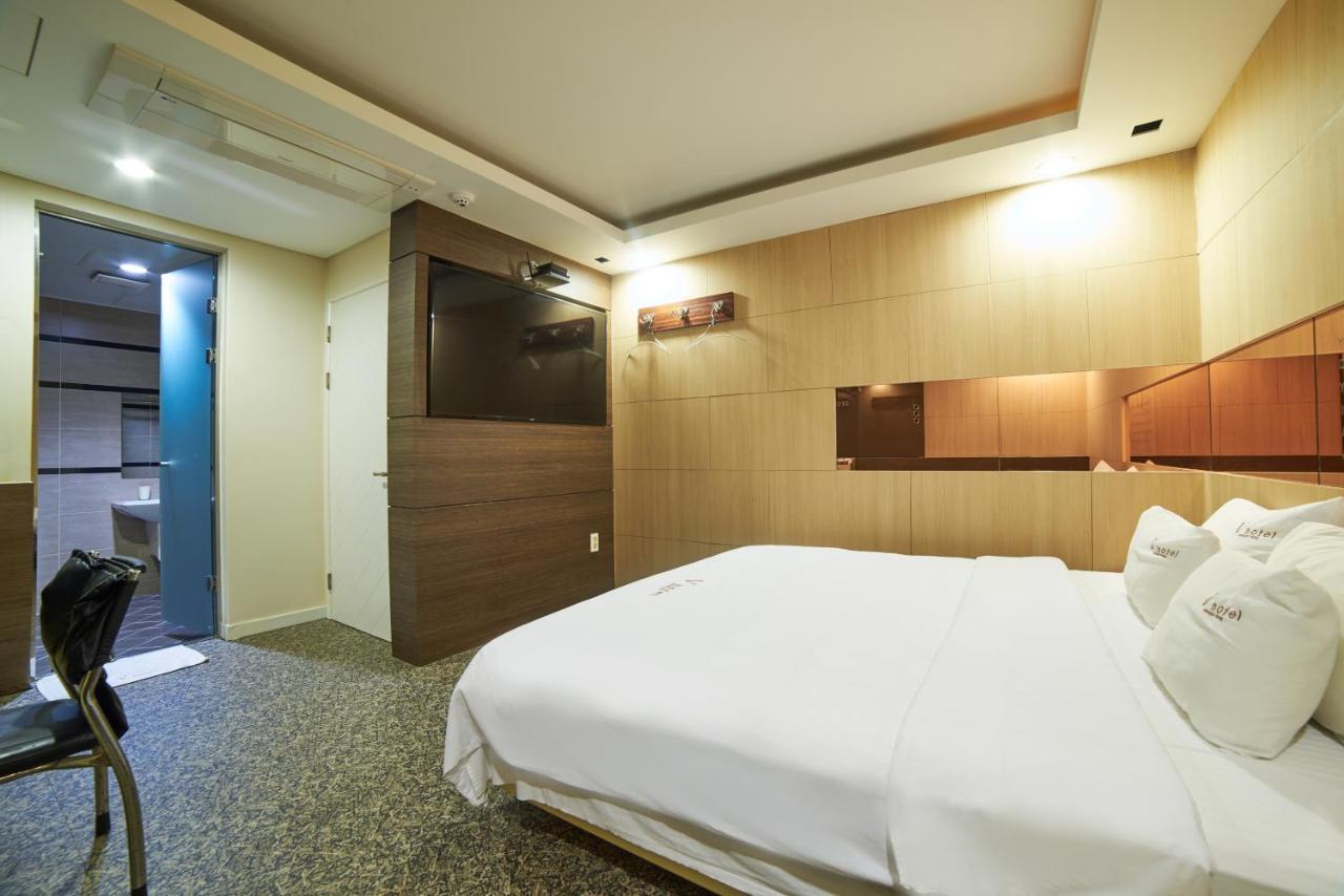 Busan Premium V Hotel Buitenkant foto