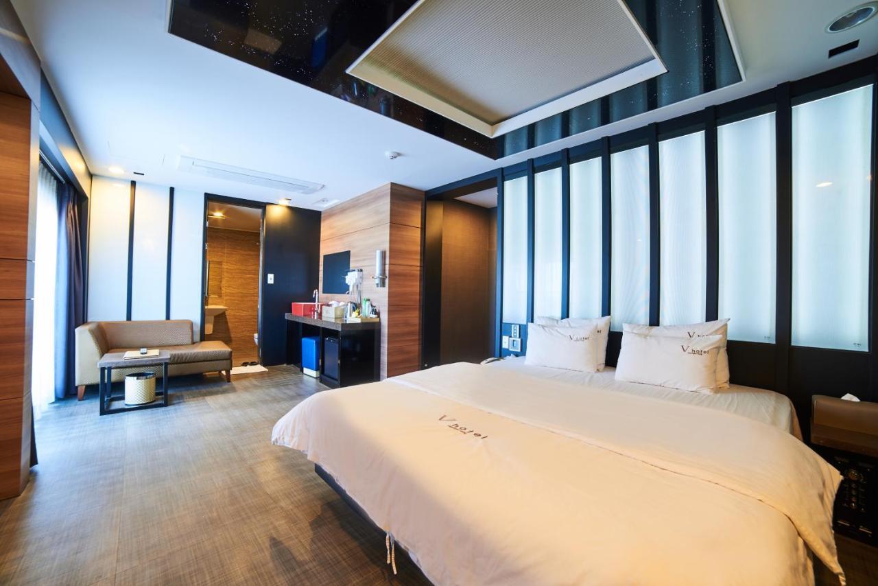 Busan Premium V Hotel Buitenkant foto