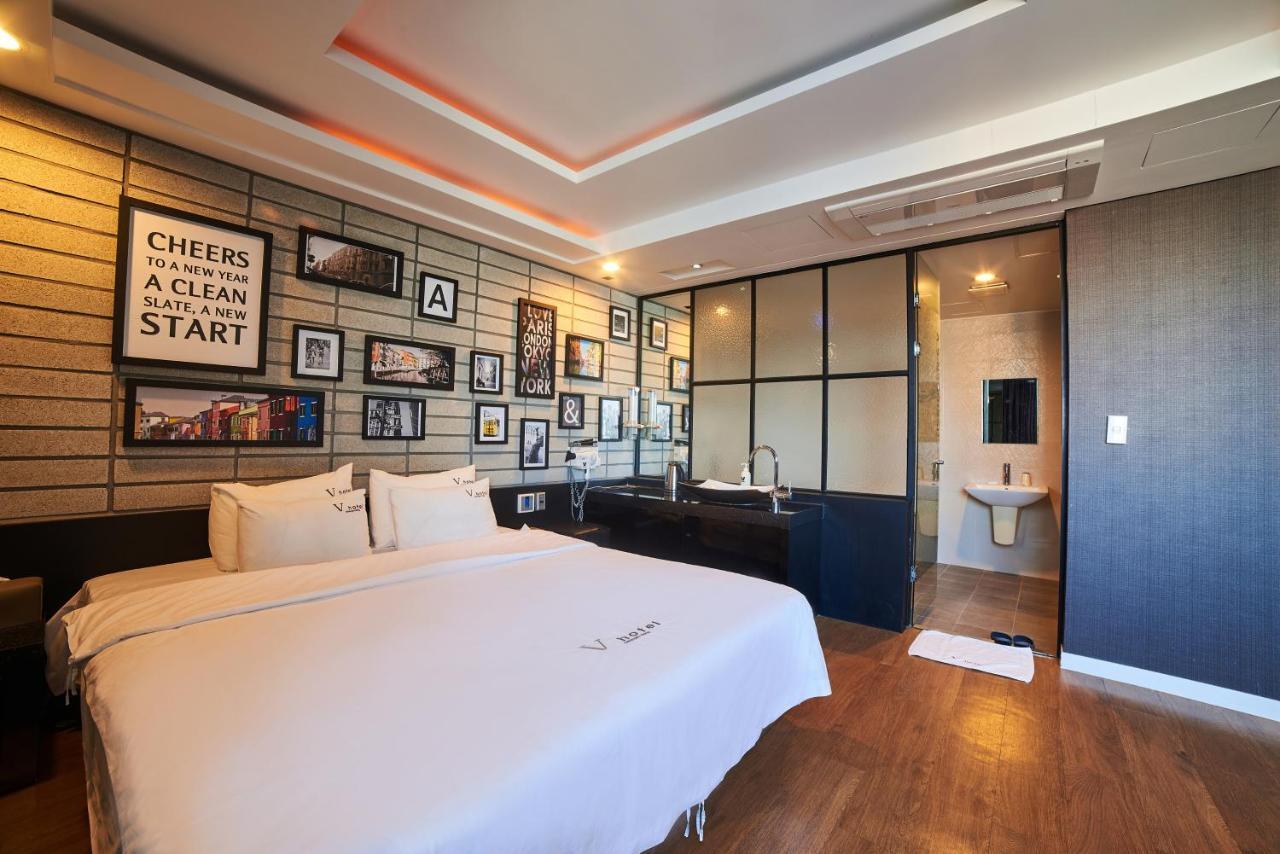 Busan Premium V Hotel Buitenkant foto