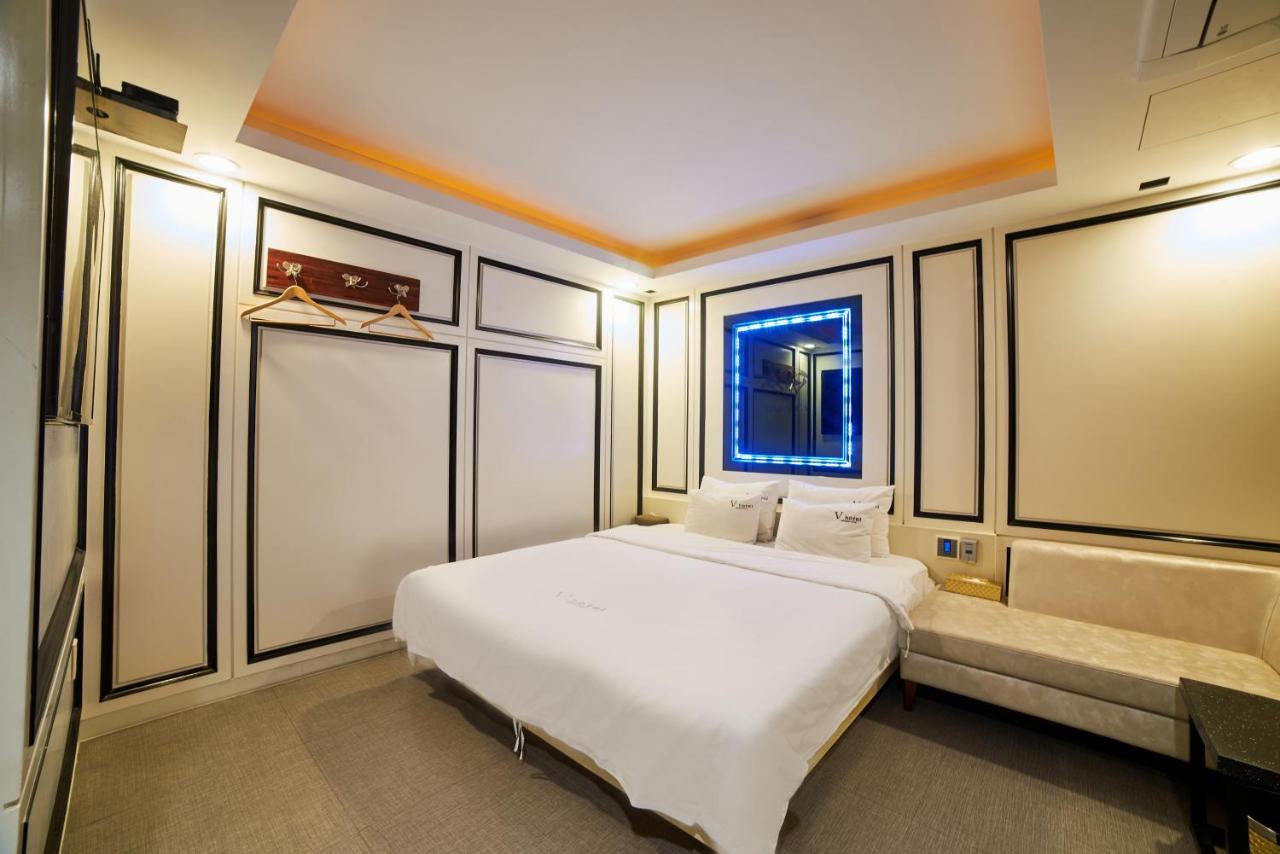 Busan Premium V Hotel Buitenkant foto