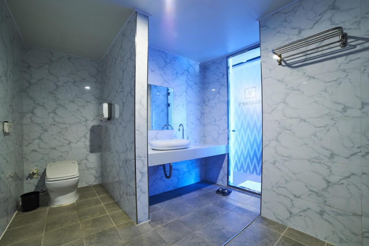 Busan Premium V Hotel Buitenkant foto