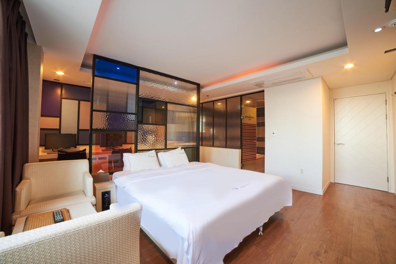 Busan Premium V Hotel Buitenkant foto