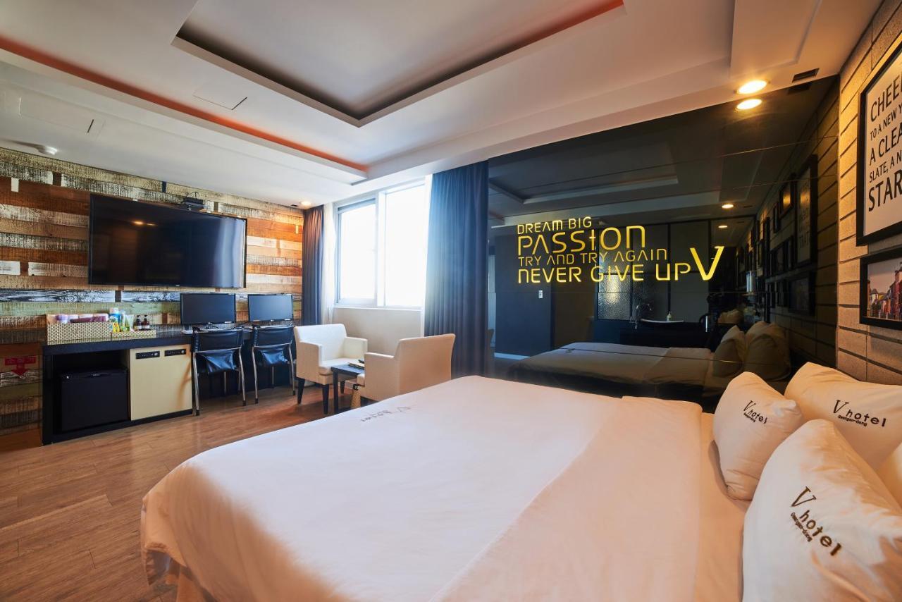 Busan Premium V Hotel Buitenkant foto